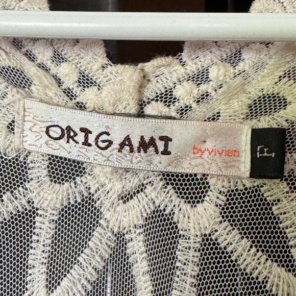 Origami Lace cream Duster - Picture 5 of 10